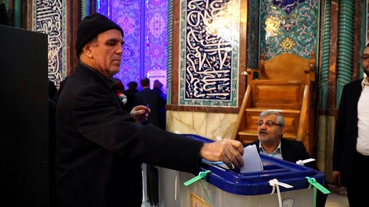 انتخابات تشريعية في إيران يتوقّع أن يفوز فيها المحافظون