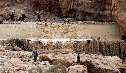 صخرة تقتل سائحا إيطاليا في الأردن