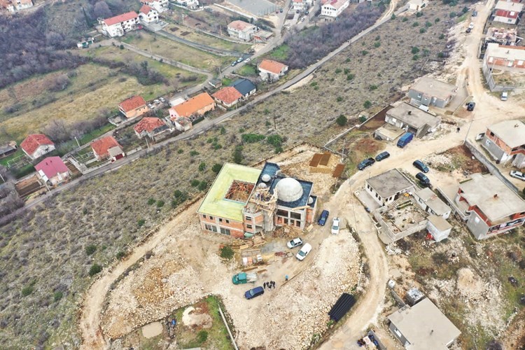 المسجد سيغدو علامة كويتية بارزة في سماء البوسنة