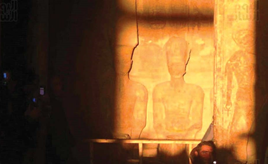5 آلاف سائح يتابعون تعامد الشمس بمعبد أبوسمبل