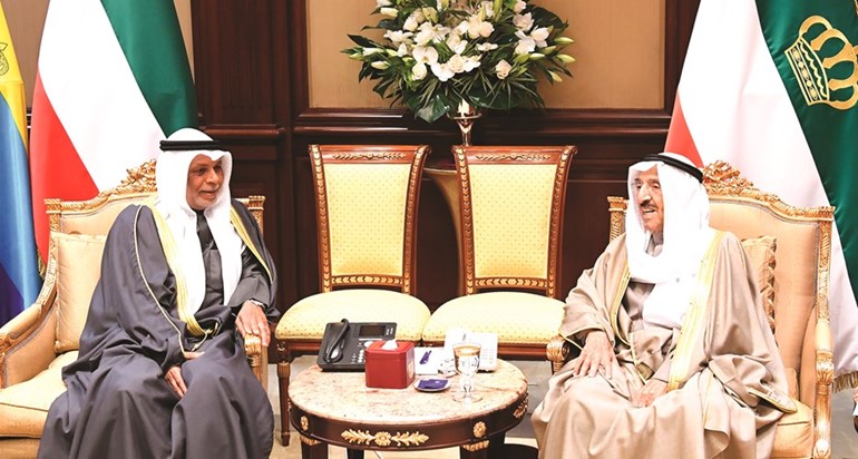 صاحب السمو خلال استقباله المستشار يوسف المطاوعة