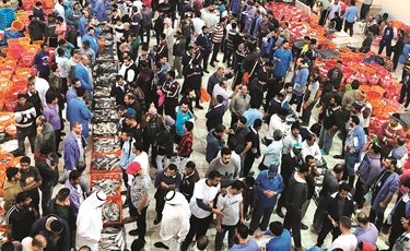 «كورونا» ينعش سوق الأسماك المحلية