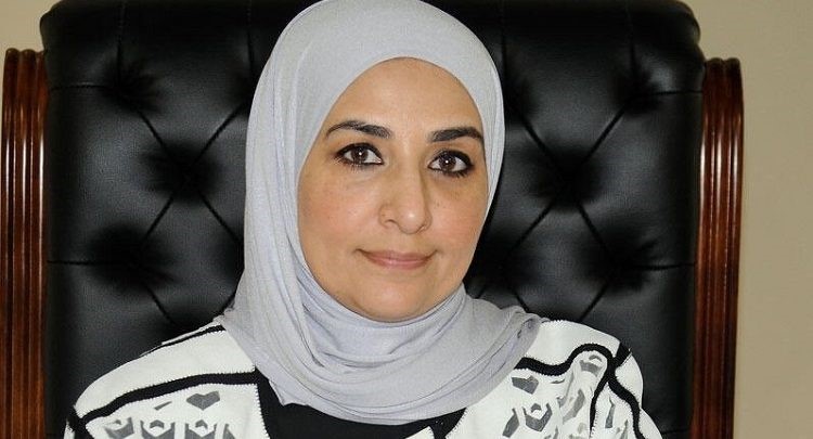 الوزيرة مريم العقيل 