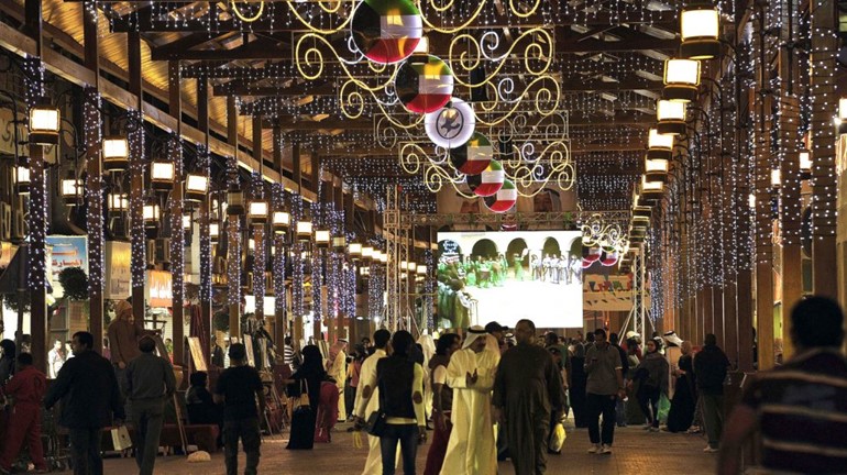 بلدية الكويت: إلغاء الاحتفالات الوطنية في أسواق المباركية احترازياً