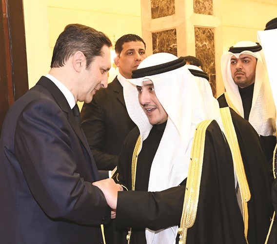 ممثل صاحب السمو الأمير الشيخ صباح الأحمد - وزير الخارجية الشيخ د.أحمد ناصر المحمد يقدم العزاء إلى علاء مبارك