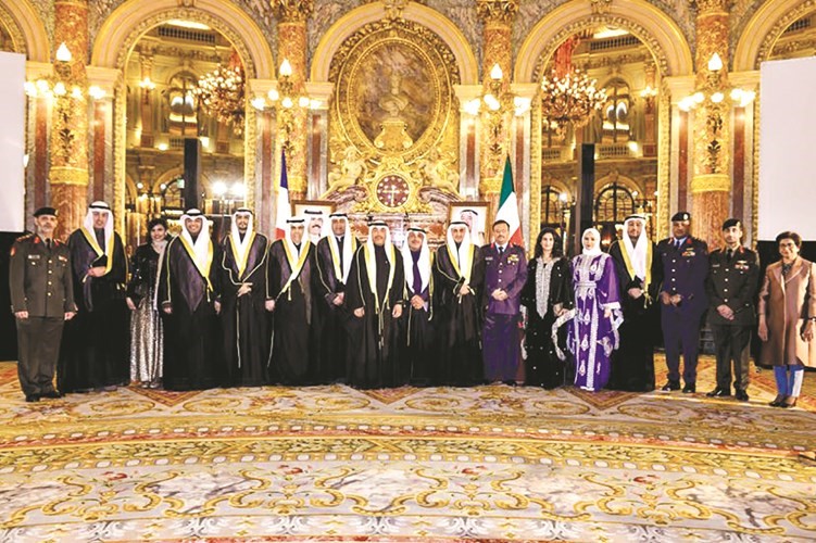 السفير سامي السليمان وطاقم السفارة