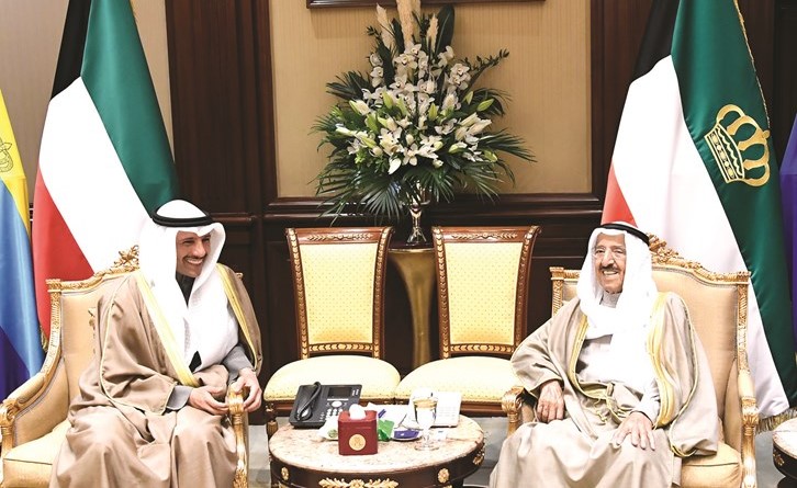 صاحب السمو الأمير الشيخ صباح الأحمد مستقبلا مرزوق الغانم