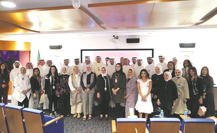 المشاركون في المحاضرة التوعوية