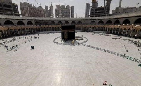 السعودية : السماح بفتح المطاف للطائفين من غير المعتمرين