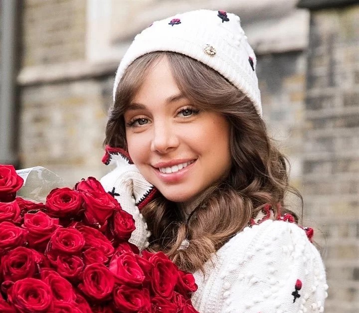 من الحجر بلبنان.. عارضة أزياء تكشف تفاصيل إصابتها بكورونا