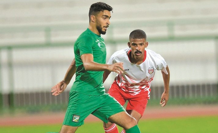 الهادي السنوسي ساهم في صنع هدفين للعربي في مرمى الصليبخات 	(المركز الإعلامي للعربي)