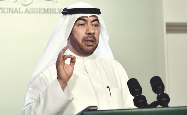 علي الدقباسي