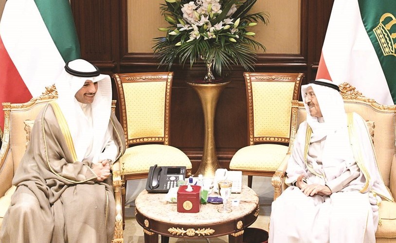 صاحب السمو الأمير الشيخ صباح الأحمد مستقبلا مرزوق الغانم