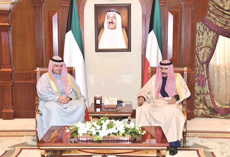 سمو ولي العهد الشيخ نواف الأحمد مستقبلا أنس الصالح