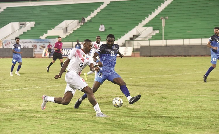 جمعة سعيد ينضم الى منتخب بلاده للمرة الأولى