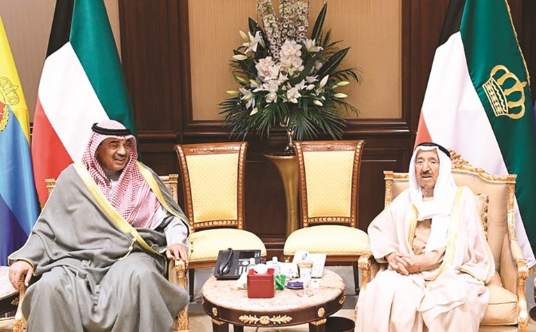صاحب السمو الأمير خلال استقباله سمو الشيخ صباح الخالد