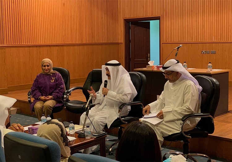 العبدالجليل اجتمع مع عدد من فناني المرسم الحر: تشكيل لجنة صياغة للائحة داخلية ونظام أساسي لعمل الفنانين