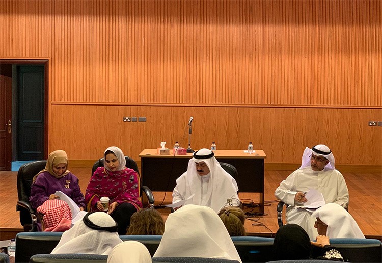 العبدالجليل اجتمع مع عدد من فناني المرسم الحر: تشكيل لجنة صياغة للائحة داخلية ونظام أساسي لعمل الفنانين