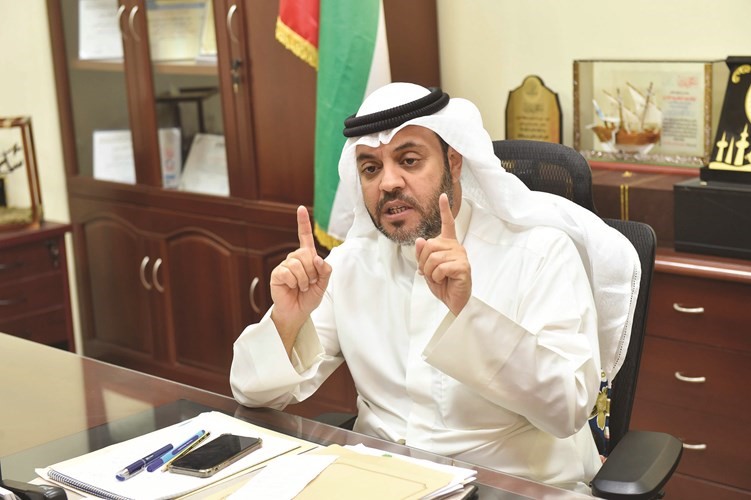 بالفيديو.. نواف العنزي لـ «الأنباء»: «كورونا» لا ينتقل عبر المنتجات الغذائية.. و«الغذاء» بالمرصاد للمخالفين