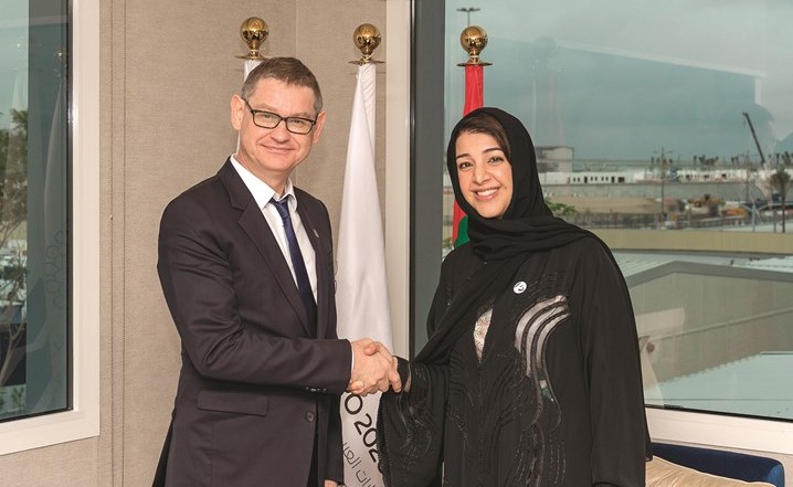 سيريل فينيرون مع ريم الهاشمي