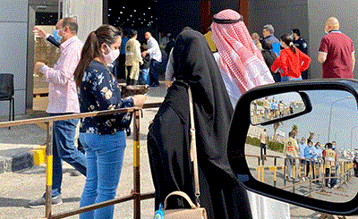 "الصحة": عمل حثيث في مركز فحص "أرض المعارض" وتقديم كل الإرشادات الطبية للوافدين