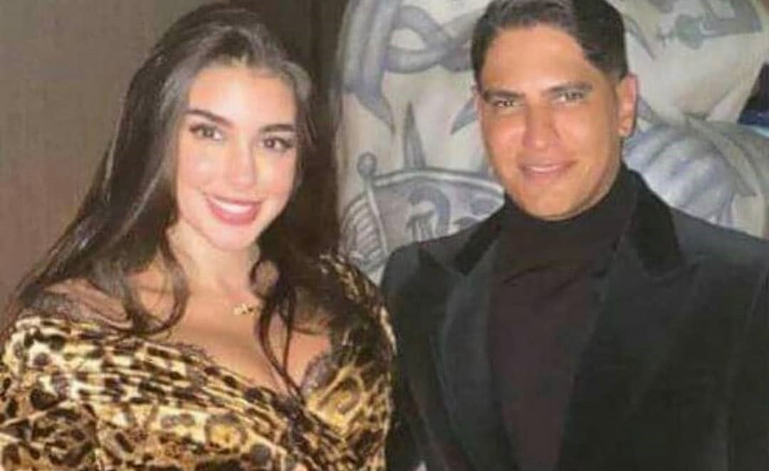 مفاجأة.. ياسمين صبري تظهر بنفس فستان هيفاء وهبي مع طليقها!