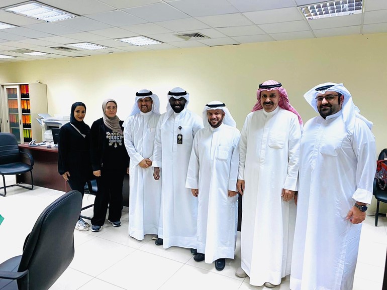 وكيل وزارة العدل عمر الشرقاوي ورئيس الإدارة العامة للتنفيذ المستشار صلاح الجري وعدد من موظفي الإدارة