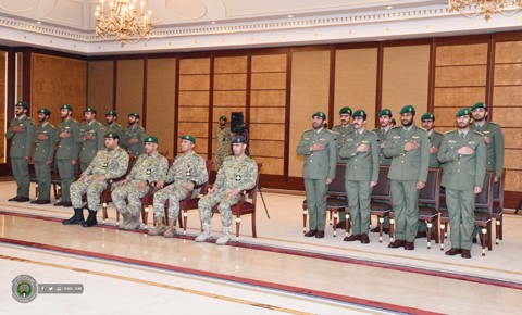 الشيخ مشعل الأحمد: ظروف استثنائية يمر بها العالم .. نتضرع إلى الله أن يحفظ الكويت من كل مكروه