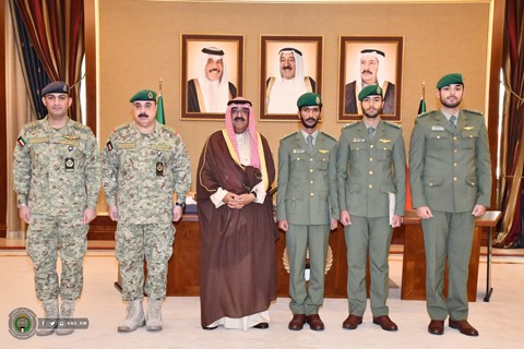 الشيخ مشعل الأحمد: ظروف استثنائية يمر بها العالم .. نتضرع إلى الله أن يحفظ الكويت من كل مكروه