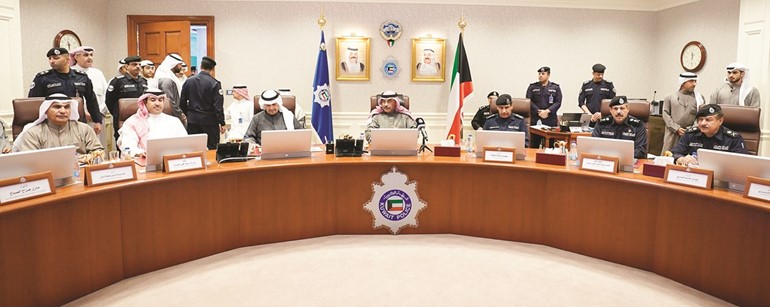 سمو الشيخ صباح الخالد مترئسا الاجتماع الأمني