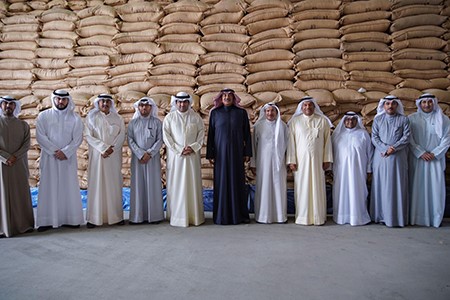 رئيس الوزراء يتفقد المخزون الاستراتيجي الغذائي في جولة مع وزير التجارة ويطمئن على وفرة المخزون