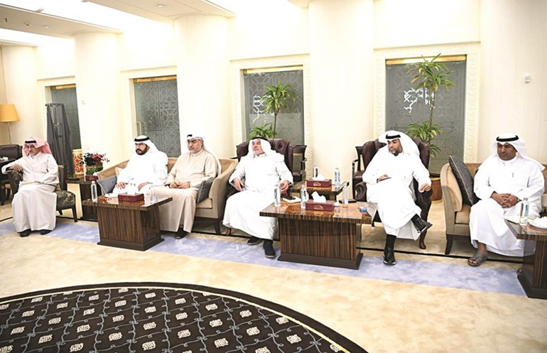 د.بدر الملا وعمر الطبطبائي وصالح عاشور وخالد الشطي وسعدون حماد ود.خليل عبدالله
