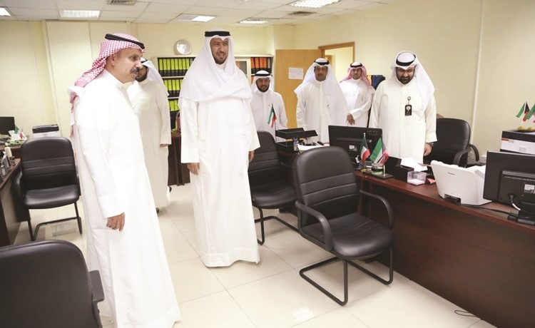 المستشار د.فهد العفاسي خلال الجولة