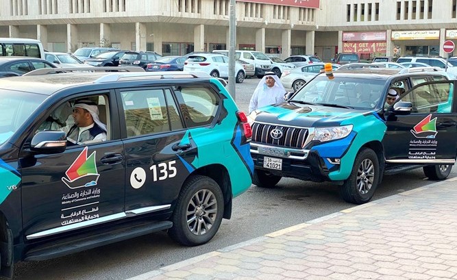 سيارات التجارة ظاهرة مستجدة على الشوارع