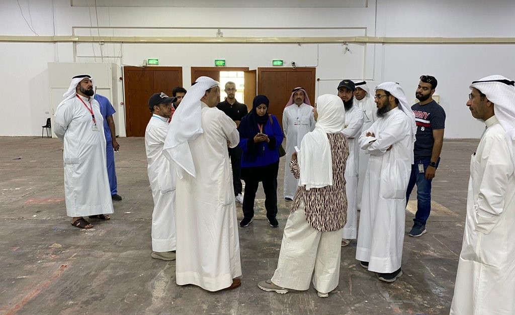 مسؤولون في "الصحة" و"الدفاع" يتفقدون أرض المعارض للإشراف على تجهيز المستشفى الميداني