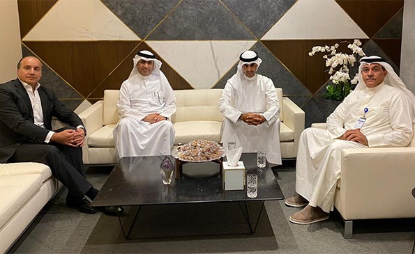 بدر الخرافي: "زين" توفر سعات إنترنت ومكالمات محلية مجاناً لعملائها