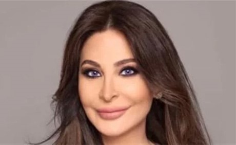 شاهد.. ظهور نادر لـ إليسا برفقة والدتها في عيد الأم