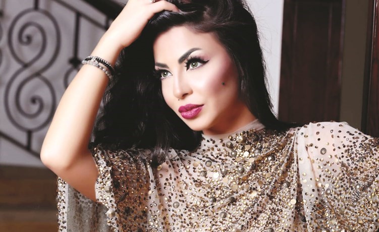 زواج دوللي شاهين