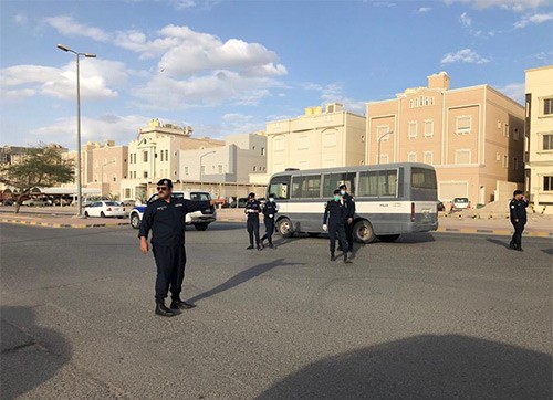 انتشار امني مع انطلاق الحظر في شوارع الكويت
