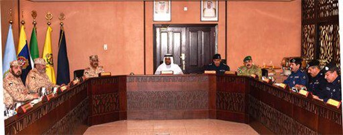 المنصور ناقش تنسيق الجهود بين القطاعات العسكرية لدعم الجهات الرسمية في مواجهة "كورونا"