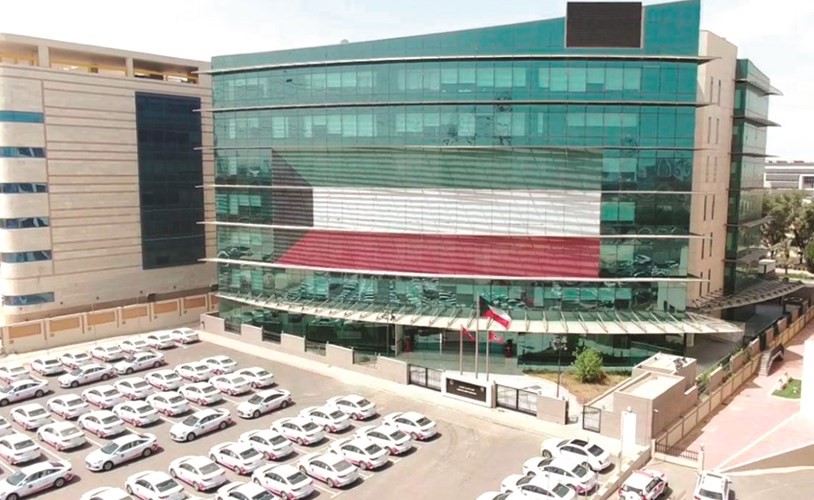 الآليات مستعدة لتوزيع الدواء على المرضى في فترة الحظر