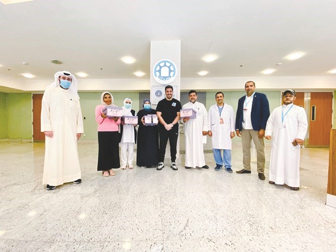 لقطة جماعية خلال مشاركة الأمهات في عيدهن