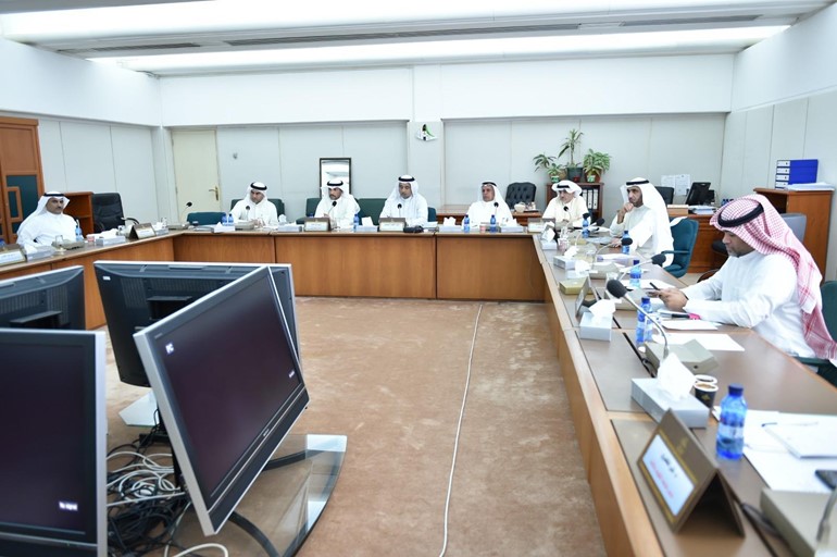 الرئيس الغانم يحضر جانبا من اجتماع اللجنة التعليمية مع وزير التربية