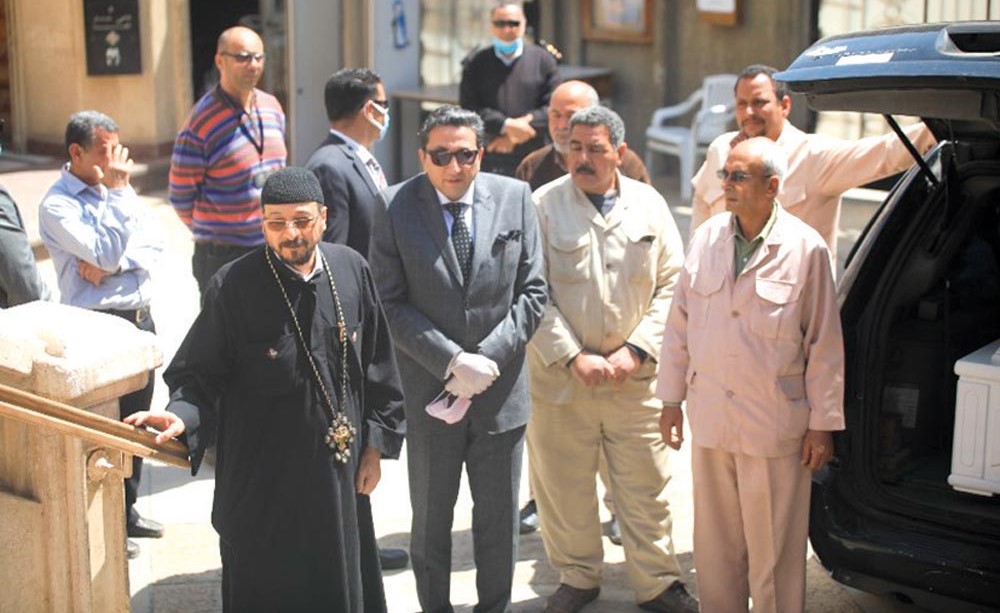   جانب من مراسم الجنازة 