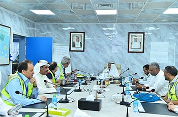 الجاسم يجتمع مع فريق طوارئ "الكويتية" ويطلع على ما تم انجاه خلال مرحلة الإجلاء الأولى