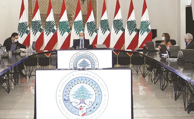 الرئيس اللبناني العماد ميشال عون مترئسا جلسة مجلس الوزراء في بعبدا	 (محمود الطويل )