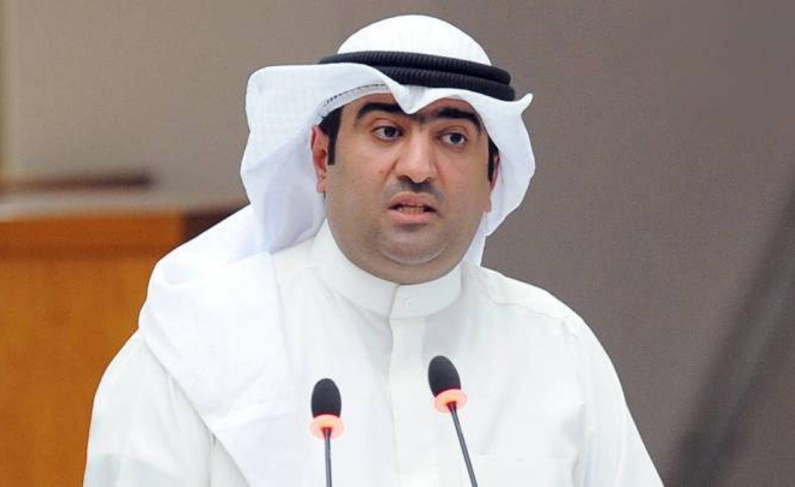 وزير التجارة خالد الروضان: لن نسمح لتجار الأزمات بخلق حالة هلع من خلال افتعال ازدحام وتدافع وسنضع حداً لأي سوء في التنظيم.. والبصل متوافر بكميات كافية ولا مجال للاستغلال