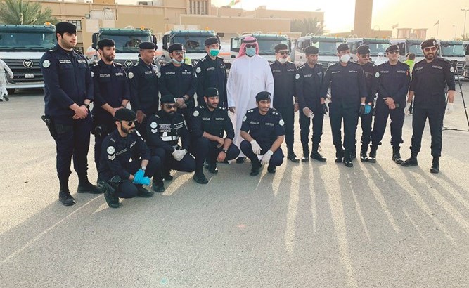 محافظ العاصمة: أكبر حملة لتنظيف وتعقيم المحافظة تنفذها «البلدية» حالياً