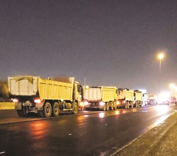 صيانة طرق الفحيحيل والخامس والسادس حسب المواصفات وضمان الجودة بتكلفة تبلغ 40 مليون دينار