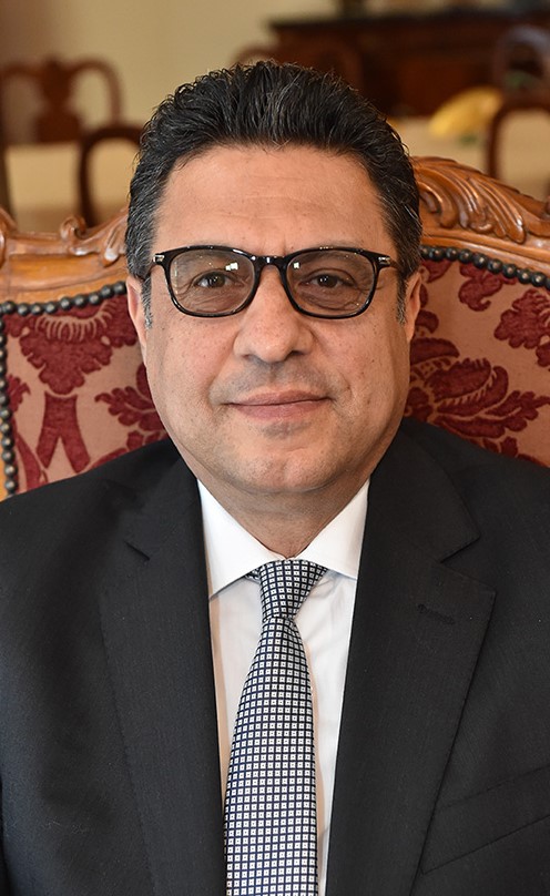 السفير المصري لدى البلاد طارق القوني